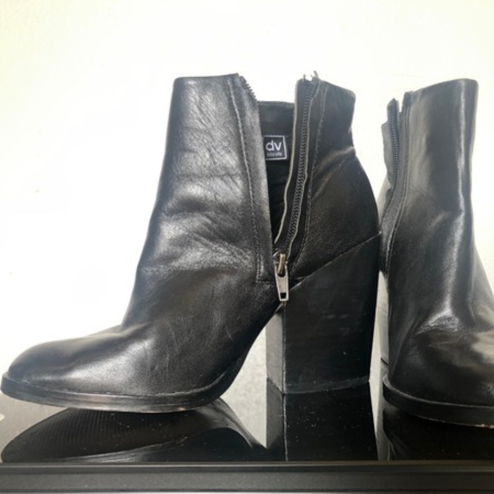 Black Leather Shoes  Dolce Vita